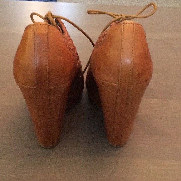 Cooperative faux leather wedges! - Picture 4 of 8